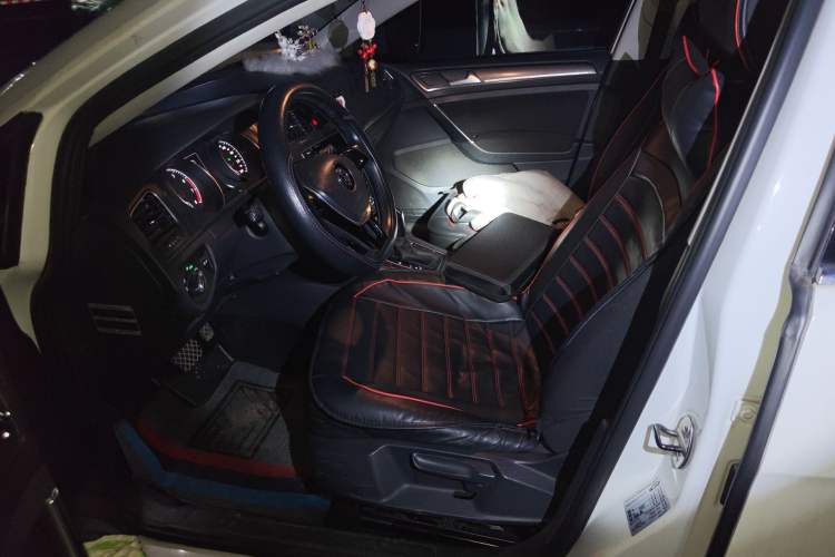 Used Volkswagen Golf 2014 1.6L Automatic Comfort Model