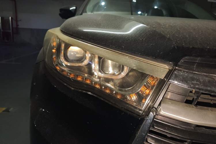 Used Toyota Highlander 2017 2.0T Four-Wheel Drive Luxury Edition 7 Seats