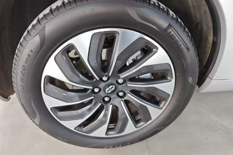 Used Hima AITO M7 2024 1.5T Rear-Drive Plus Version 5 Seats
