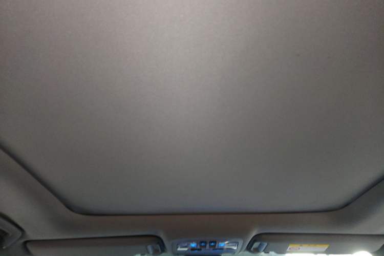 Used Toyota Highlander 2018 2.0T Four-Wheel Drive Luxury Version 7 Seats China VI Standard