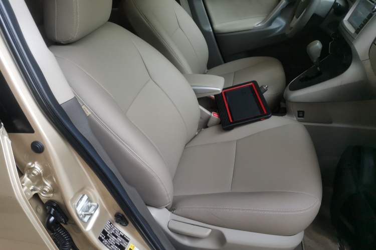 Used Toyota Verso 2014 Starlight 180E CVT Elite Edition