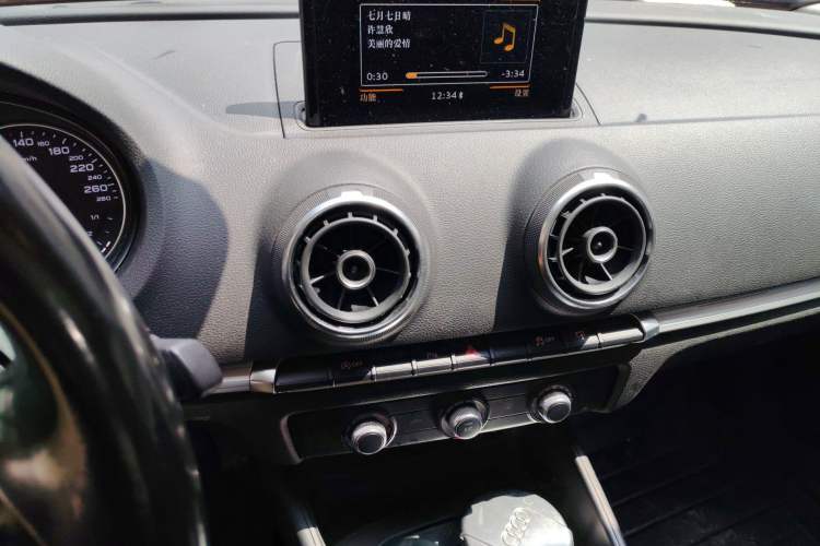 Used Audi A3 2016 Limousine 35 TFSI Prestige Edition
