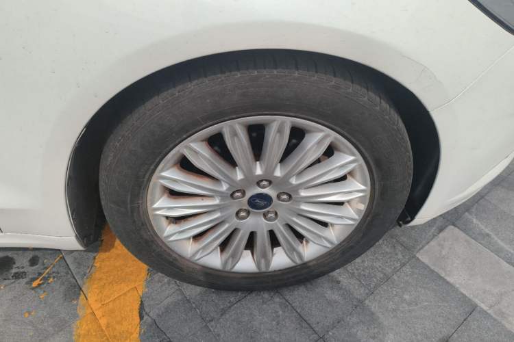 Used Ford Mondeo 2013 2.0L GTDi 200 Luxury Model
