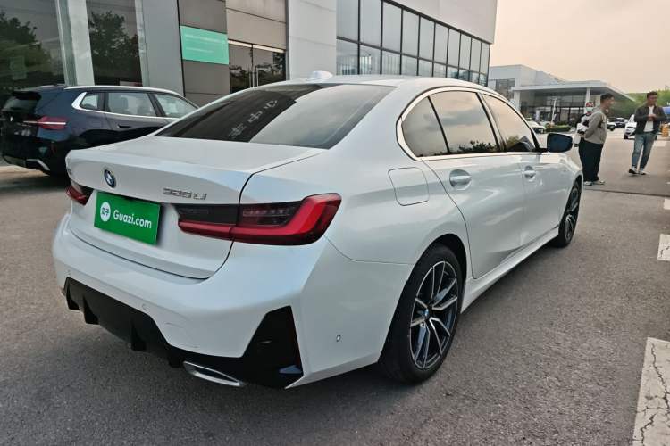 Used BMW 3 Series 2025 325Li M Sport Package Rear Right 45 Deg