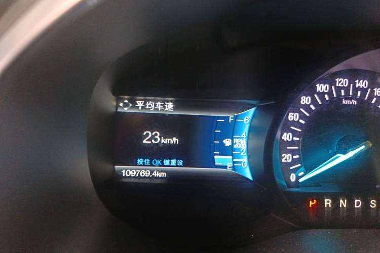 Used Ford Edge 2016 EcoBoost 245 Two-Wheel-Drive Titanium 7-Seater Odometer Close Up