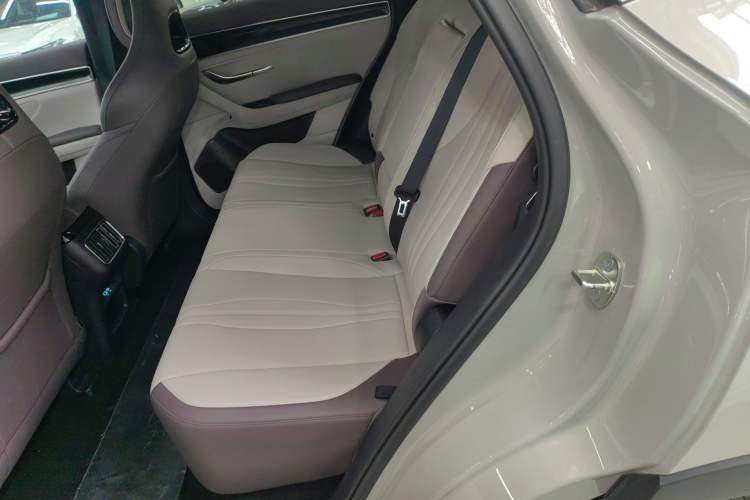 Used BYD Song PLUS New Energy 2025 DM-i Smart Drive 112KM Prestige Model