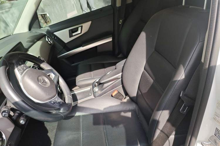 Used Mercedes-Benz GLK-Class 2014 GLK 260 4MATIC Dynamic Model Left Front Seat