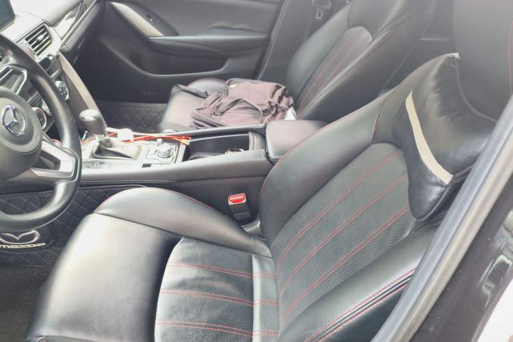 Used Mazda CX-4 2018 2.0L Automatic Two-Wheel Drive Blue Sky Dynamic Version China V Standard Left Front Seat