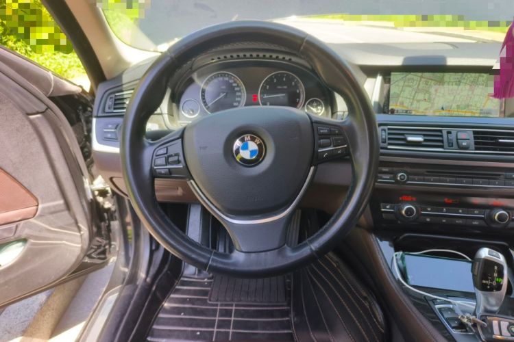 Used BMW 5 Series 2017 525Li Luxury Design Package Steering Wheel