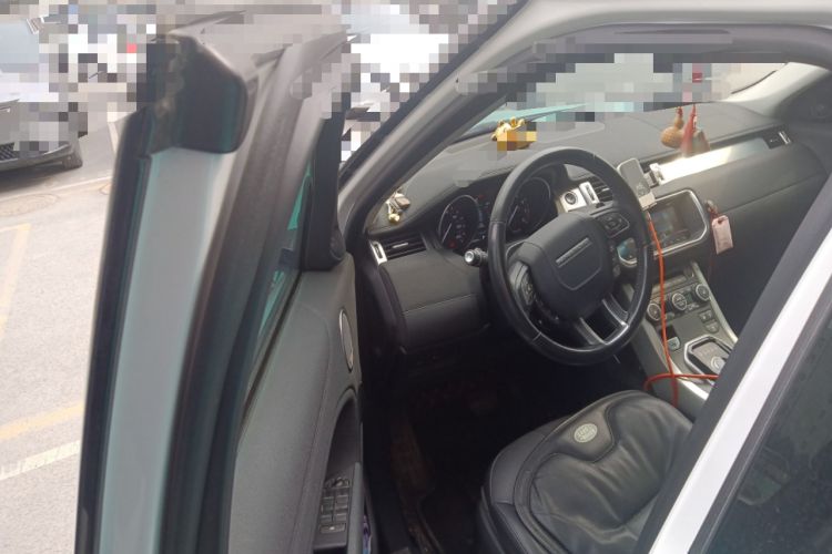 Used Land Rover Range Evoque 2018 240 PS SE Smart Brilliance Edition Driver Seat