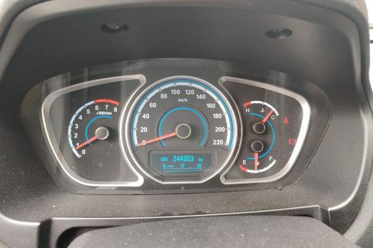Used Haima S7 2013 2.0L Manual ZhiShang Version Instrument Cluster
