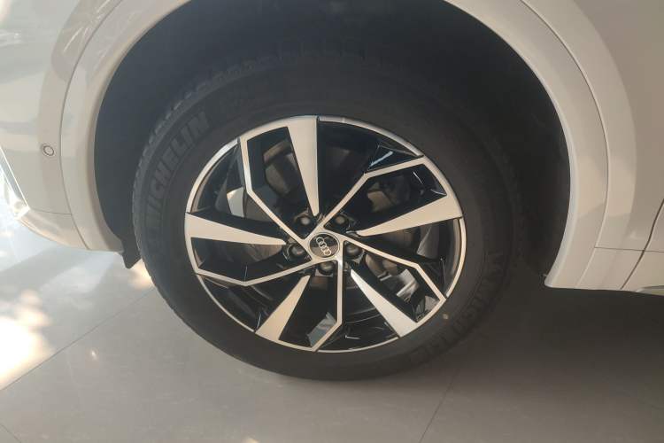 Used Audi Q5L 2022 Updated 40T Luxury Dynamic Edition
