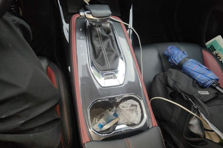 Used CHANGAN OSHAN X5 2023 Enjoy Edition 1.5T DCT Deluxe Model Gear Lever