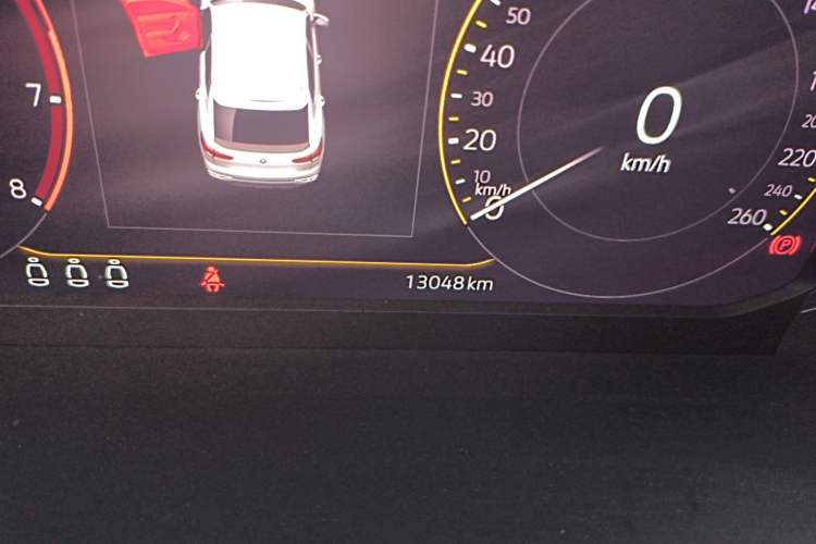 Used Volkswagen Tayron X 2020 330TSI Two-Wheel Drive Luxury Smart Connectivity Version Odometer Close Up