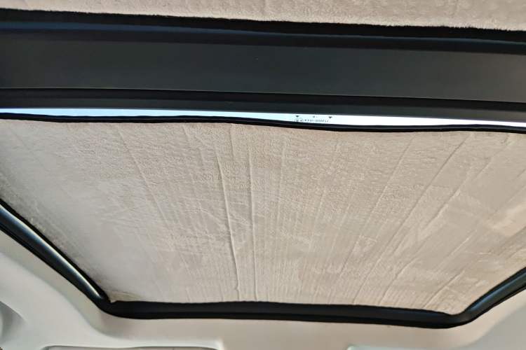 Used JMC Yusheng S330 2016 1.5L GTDi Automatic Two-Wheel Drive Prestige Edition
