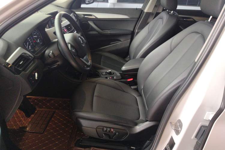 Used BMW X1 2018 sDrive18Li Fashion Model Left Front Seat