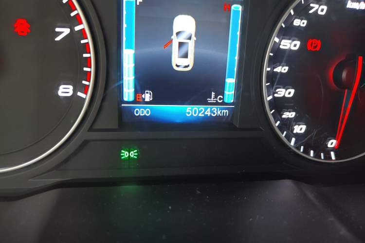 Used Zotye T700 2017 1.8T Dual-Clutch Luxury Model Odometer Close Up