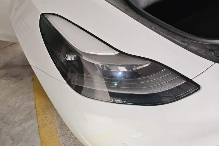 Used Tesla Model Y 2022 Long-Range All-Wheel-Drive Version