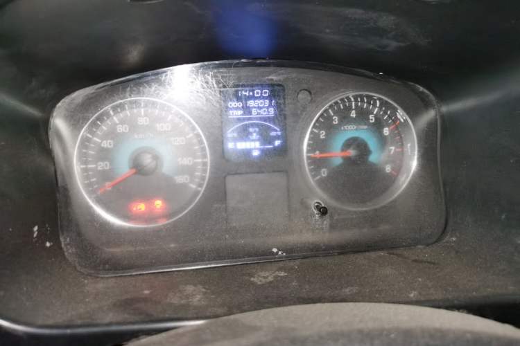 Used Jinbei New Hiace X30L 2016 1.5L Wealth Edition DLCG14 Odometer Close Up