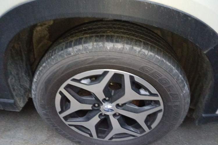 Used Subaru Forester 2019 2.0i Luxury Edition EyeSight Right Front Wheel Hub