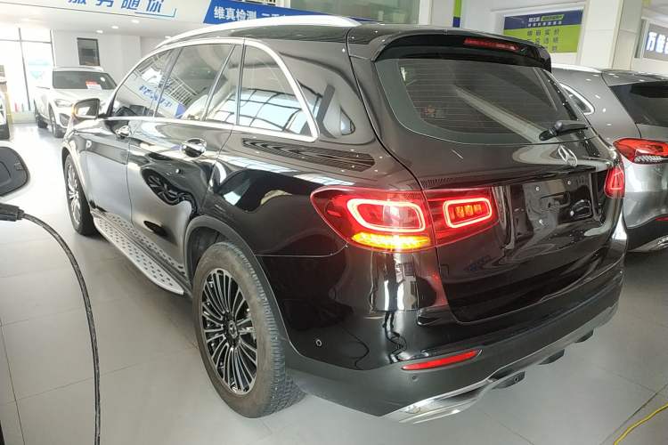 Used Mercedes-Benz GLC 2020 GLC 260 L 4MATIC Dynamic Model