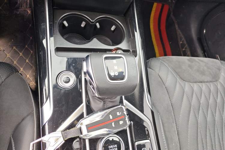 Used Hongqi HS5 2022 Revised Version 2.0T Smart Connect Flagship Edition