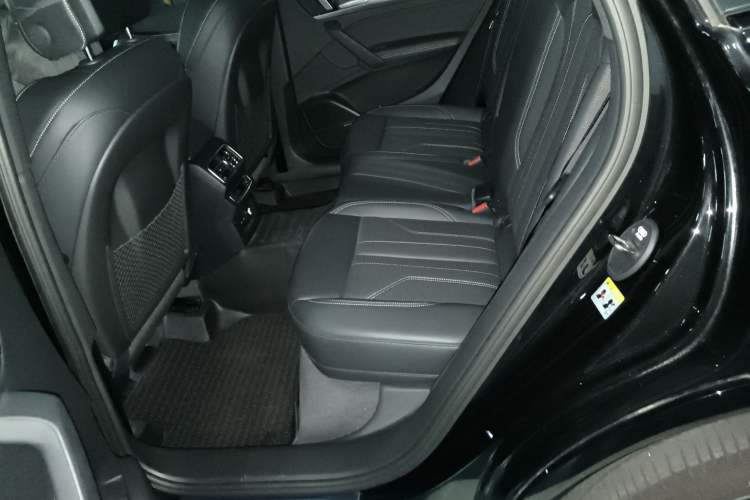 Used Audi Q5L 2024 45 TFSI Luxury Dynamic Model
