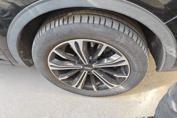 Used Wey VV6 2021 2.0T Two-Wheel Drive Smart Plus