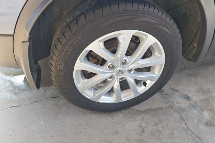 Used Renault Kadjar 2017 2.0L Two-Wheel-Drive Leading Edition