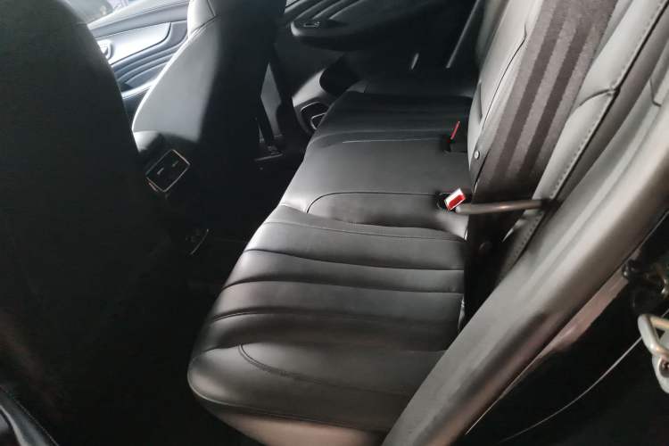 Used Roewe RX5 MAX 2021 Supreme Series 400TGI Automatic Luxury Cabin Edition
