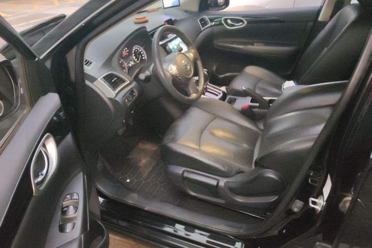 Used Nissan Sylphy 2019 1.6XV CVT Smart Connect Luxury Edition China VI Standard Driver Seat