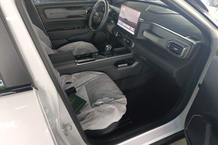 Used Geely Auto Cowboy 2025 1.5TD Trendy Play Edition
