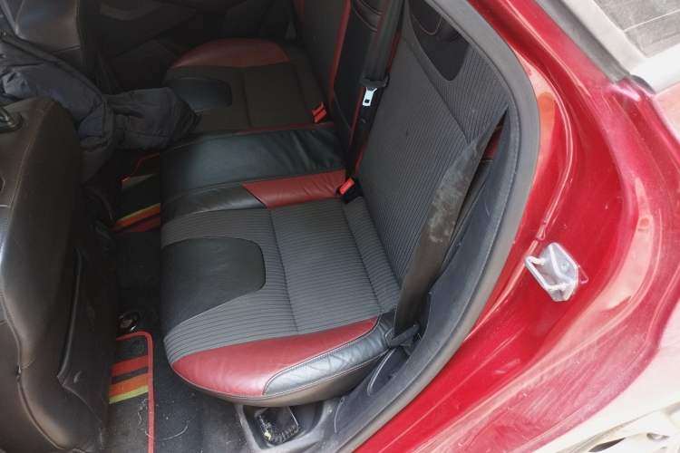 Used Ford Focus 2012 Hatchback 2.0L Manual Luxury Sport Model
