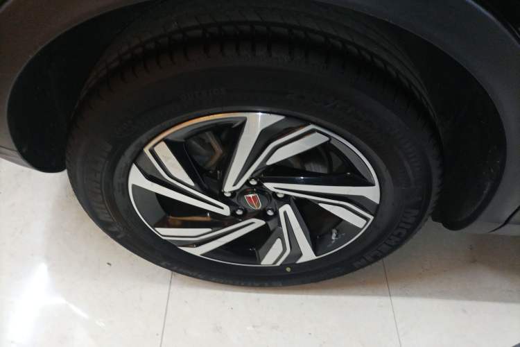 Used Hongqi HS5 2022 Revised Version 2.0T Smart Connect Flagship Edition
