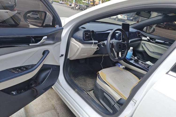 Used BYD Qin PLUS 2021 DM-i 120KM Prestige Model