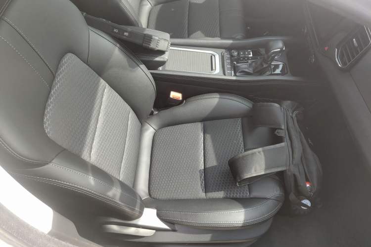 Used Chery Tiggo 5x 2019 1.5L CVT Smart Joy Edition Right Front Seat