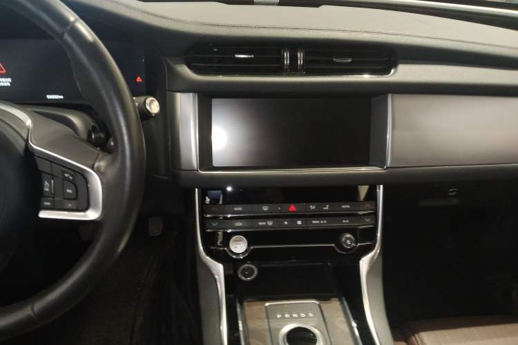 Used Jaguar XFL 2020 XFL 2.0T P250 Four-Wheel Drive Luxury Edition
