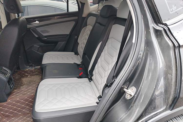 Used Volkswagen Tayron 2023 280TSI Two-Wheel-Drive Luxury Plus Advanced Version