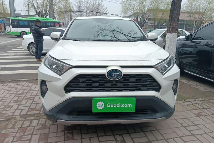 Used Toyota RAV4 2020 Dual-Engine 2.5L E-CVT 4x4 Elite PLUS Edition
