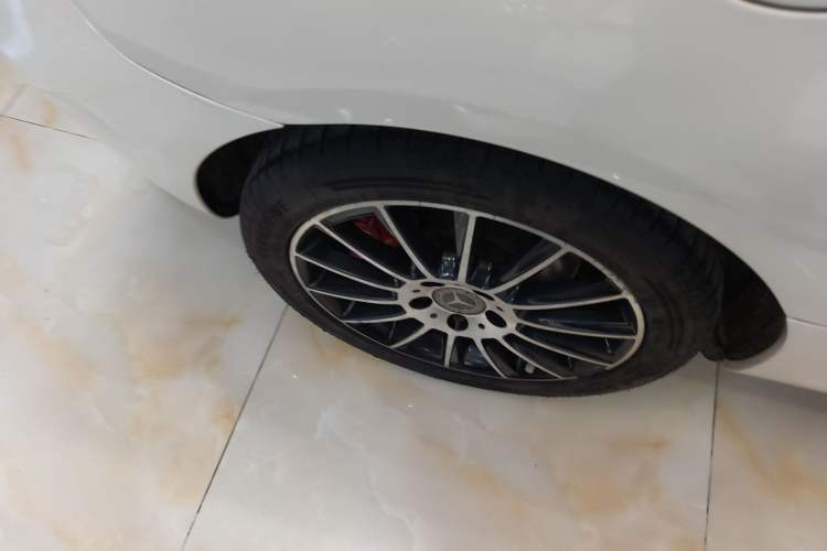 Used Mercedes-Benz SLK-Class 2011 SLK 200 Fashion Model
