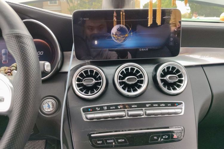 Used Mercedes-Benz C-Class 2020 C 200 L Fashion Edition Sport Version Audio And AC Panel