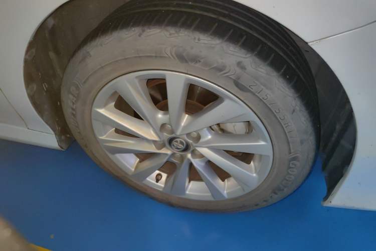 Used Toyota Camry 2021 2.0G Luxury Edition Right Front Wheel Hub