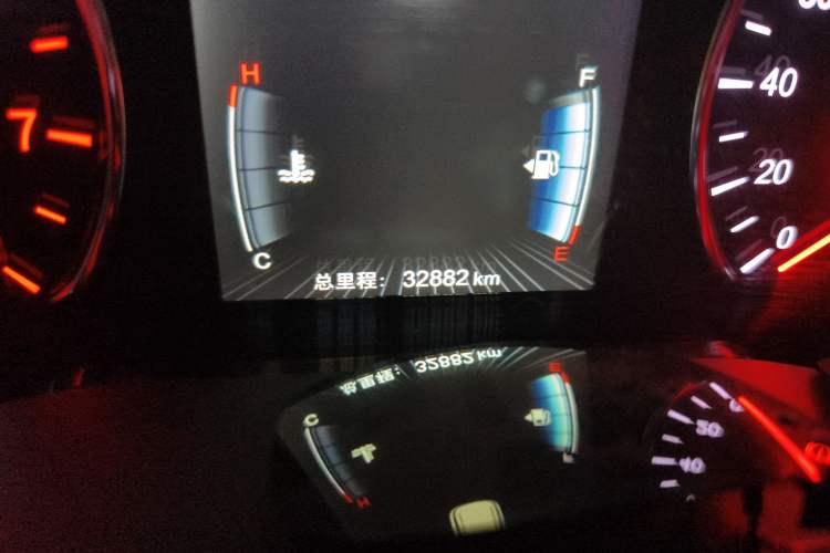 Used BYD Song MAX 2017 1.5T Manual Smart Connect Luxury 7-Seater
