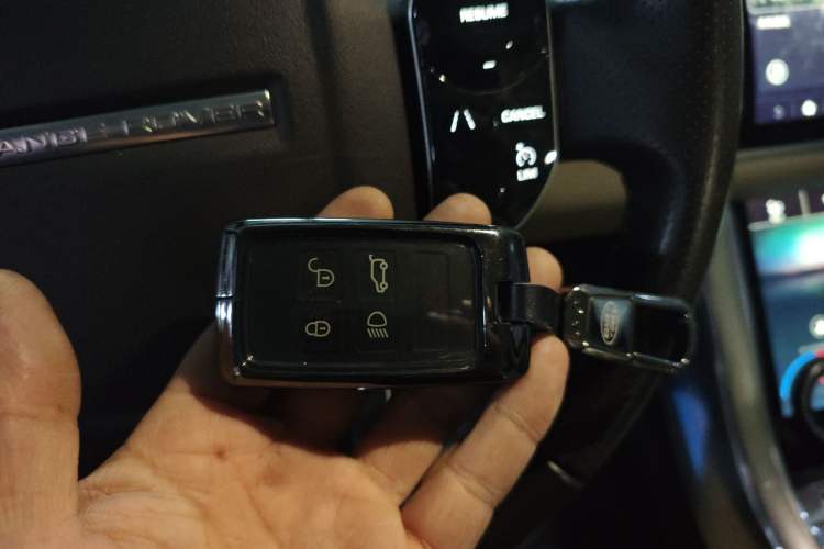 Used Land Rover Range SportNew Energy 2021 P400e SE Vehicle Key