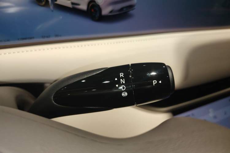 Used IM LS6 2025 Lingxi Intelligent Driving Edition Gear Lever