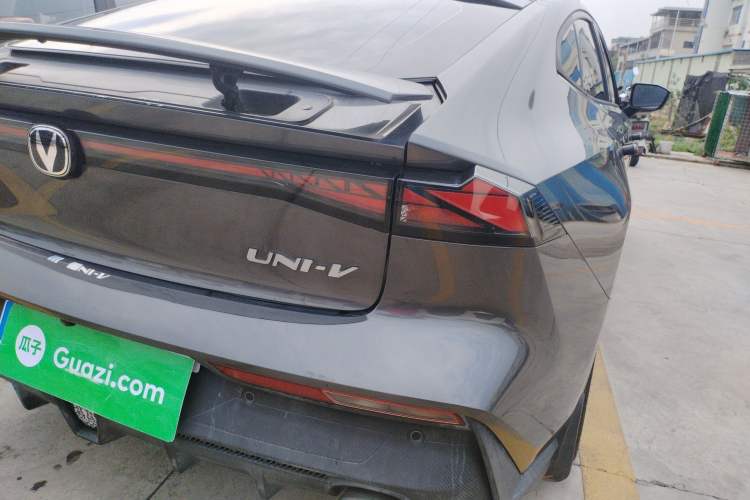 Used CHANGAN UNI-V 2022 1.5T Prestige Version Right Rear Taillight