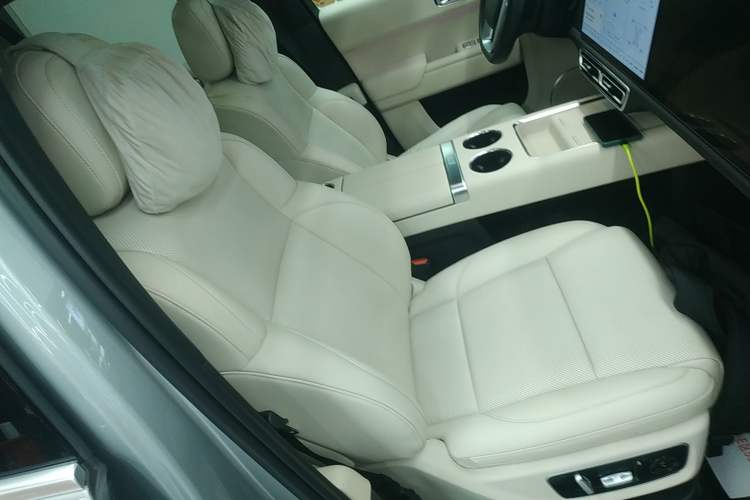 Used Li Auto L9 2022 Max model
