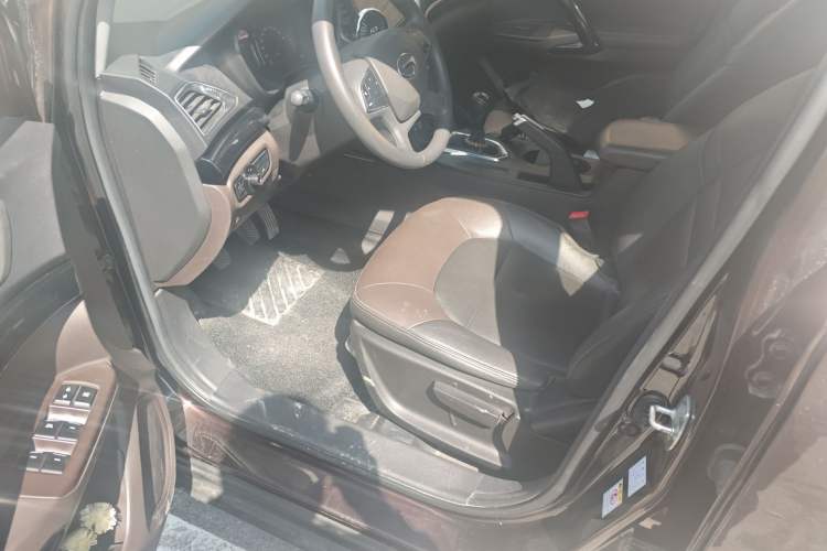 Used GAC Trumpchi GS4 2015 200T Manual Elite Edition
