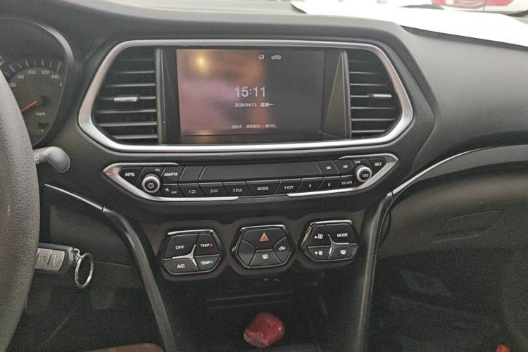 Used GAC Trumpchi GS4 2015 200T Manual Elite Edition Audio And AC Panel