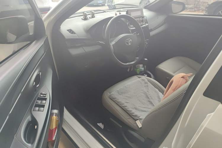 Used Toyota YARiS L Zhi Xuan 2020 X-Trail X 1.5L CVT Luxury Edition
